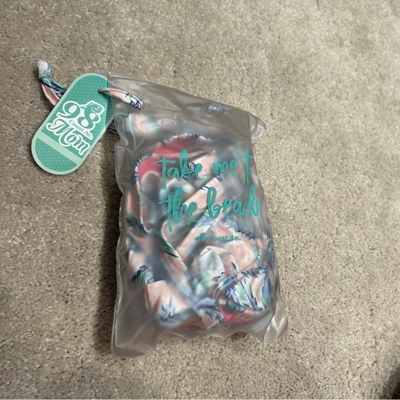 3 matching bathing suits: mom, boy and a girl - Picture 5 of 10